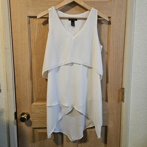 Medium WHBM Petal Back Tiered Tunic